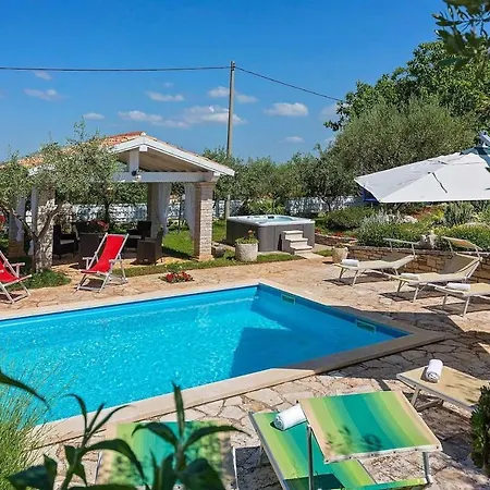 بيت للعطل Villa Carlo