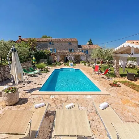 بيت للعطل Villa Carlo *